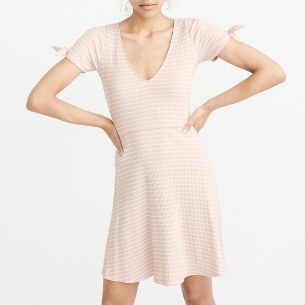 Abercrombie & Fitch Ribbed Skater Dress EUC